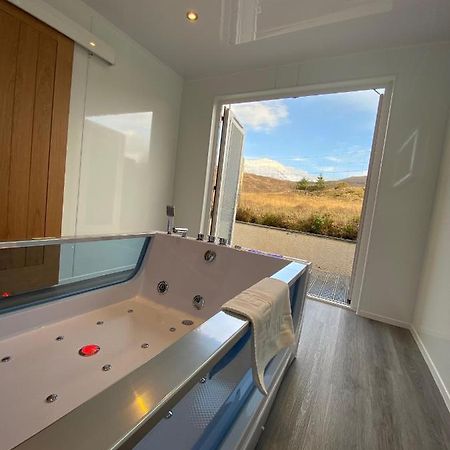 Highland Stays - Ben View Room & Jacuzzi Bath Форт-Вільям Екстер'єр фото