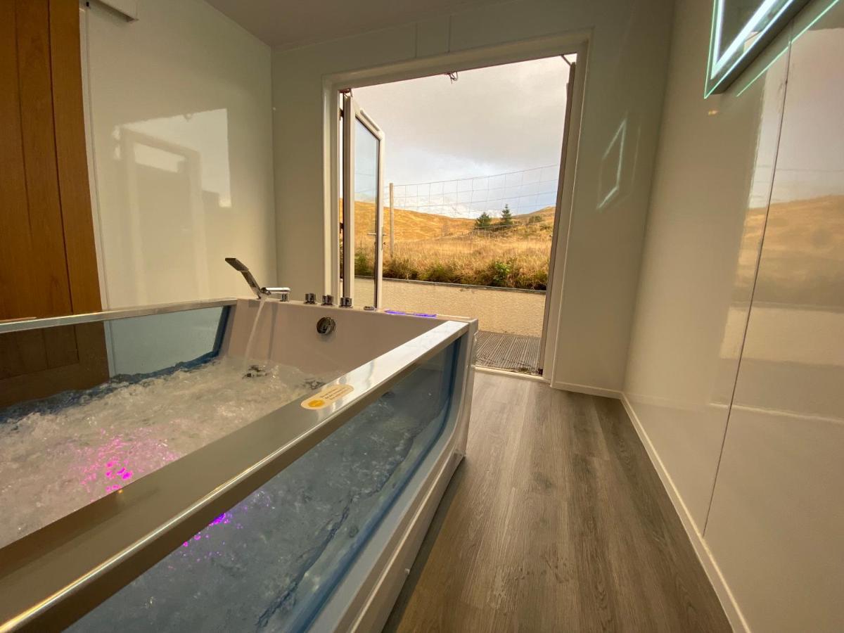 Highland Stays - Ben View Room & Jacuzzi Bath Форт-Вільям Екстер'єр фото